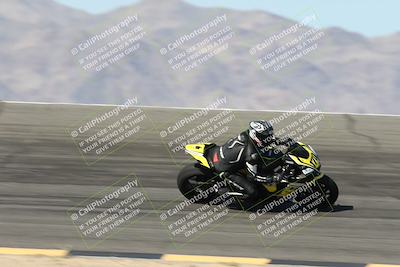 media/May-10-2025-Race Pace (Sat) [[db32fef2da]]/Vested/3-Bowl Set 1 (9am)/